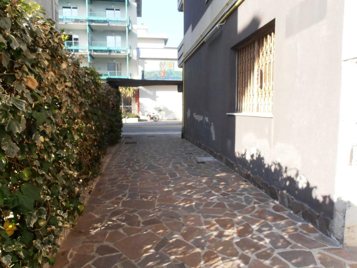 Condominio Martini Grado Exterior photo
